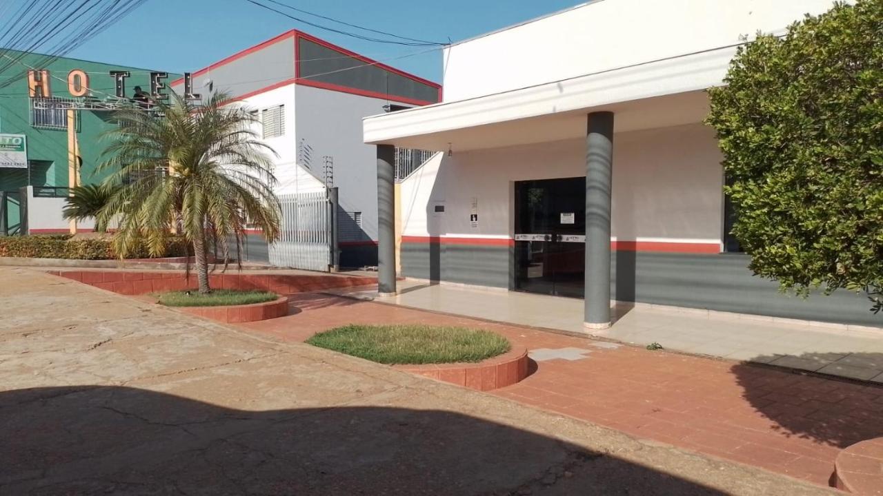 Astro Hotel Rondonopolis Luaran gambar